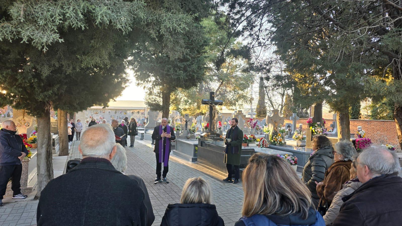 cementerio velilla de san antonio visita pastoral obispo responso alcala