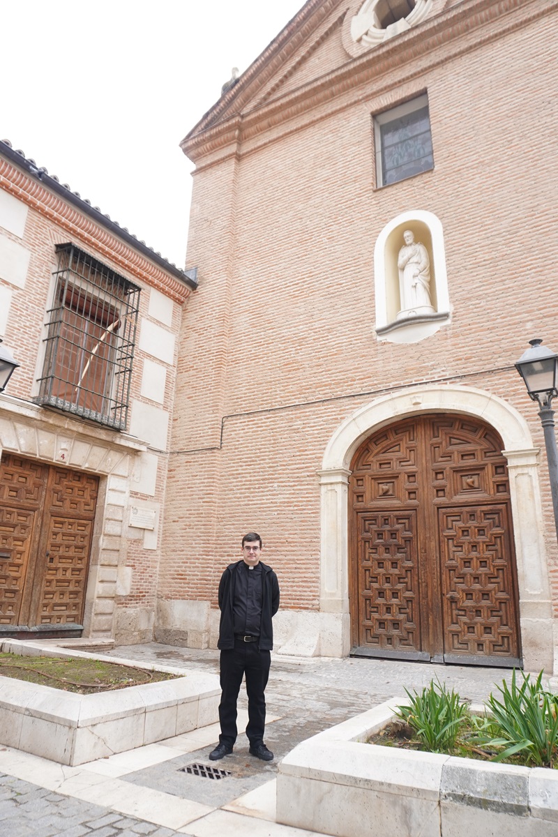 hermano mikel diacono oratorio san felipe neri alcala