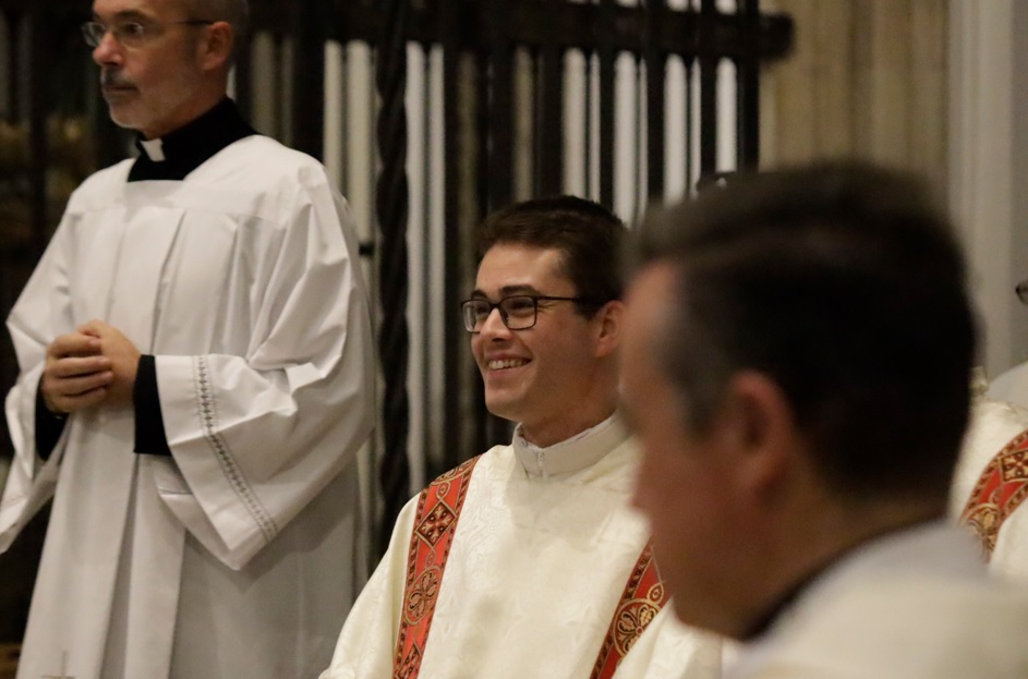 sonrisa diacono diocesis alcala ordenacion